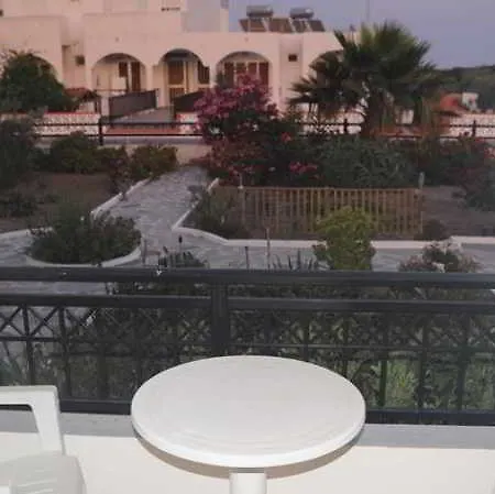 Katerinas Garden Hotel 2*